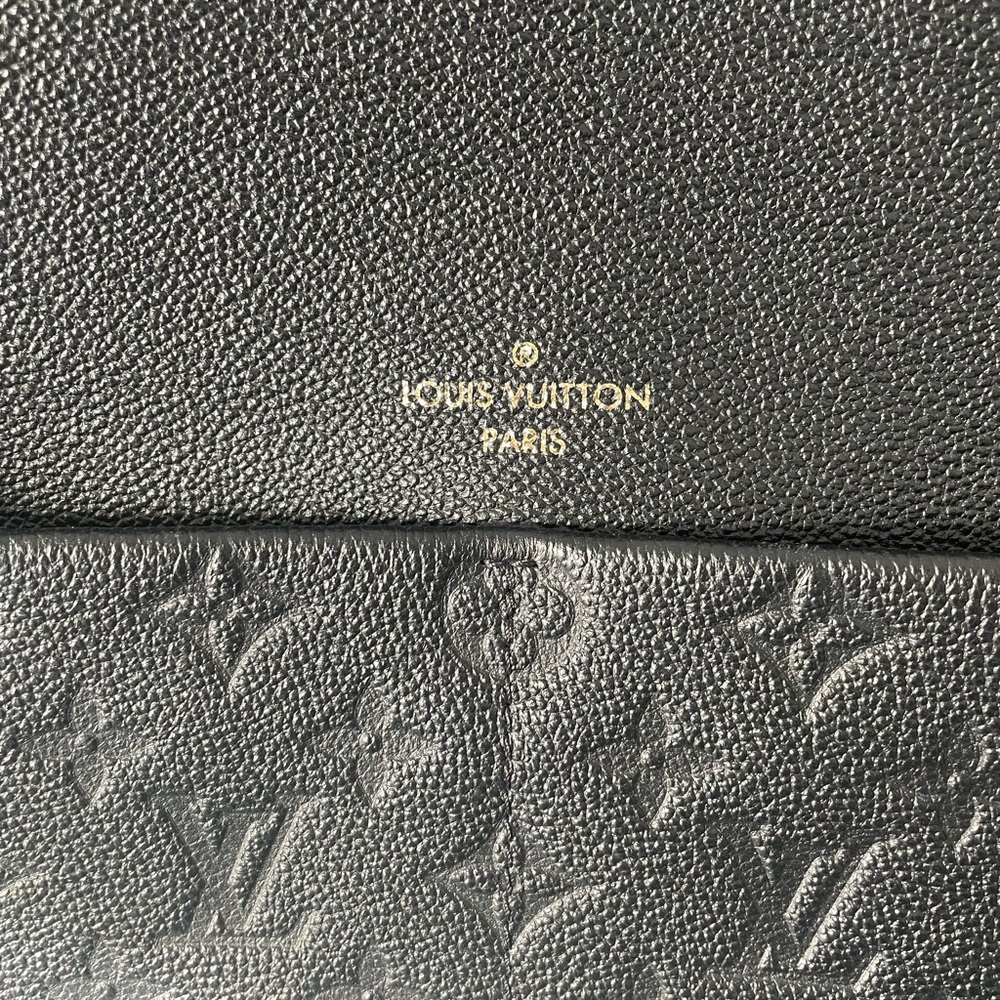 Louis Vuitton Black Maida Hobo - Picture 3 of 17